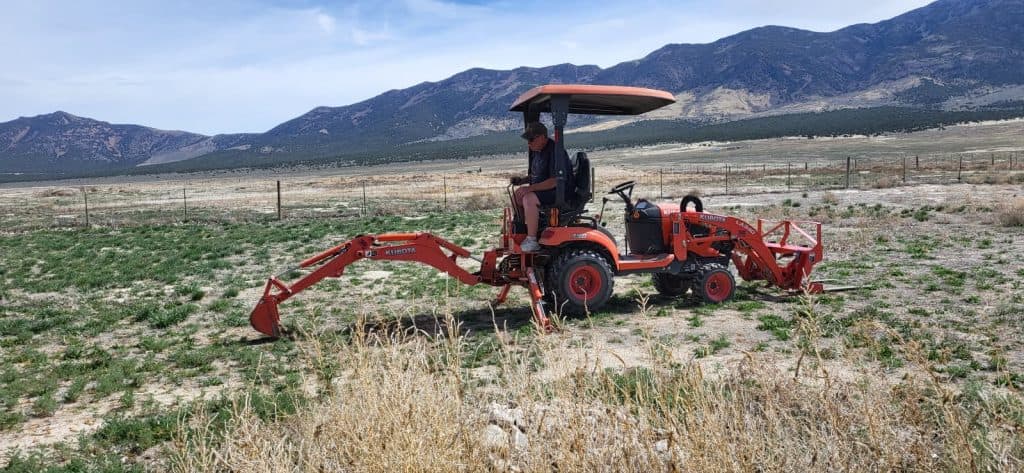 Kubota Tractor/backhoe