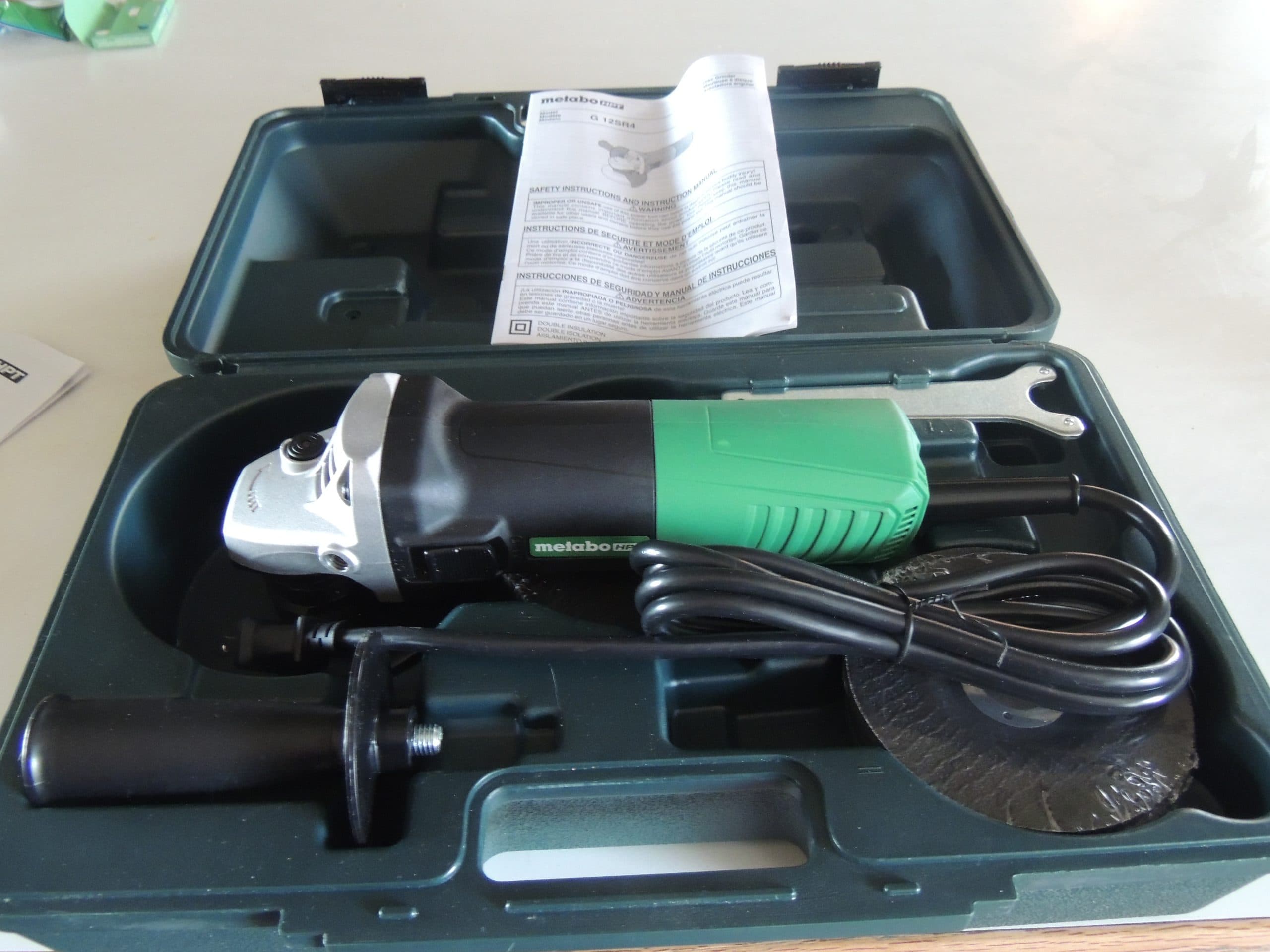 NEW!! NEVER BEEN USED handheld GRINDER