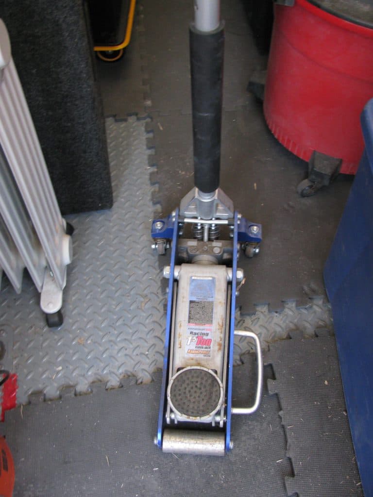 Pittsburgh Floor Jack 1.5T with Rapid Pump (Great Condition)