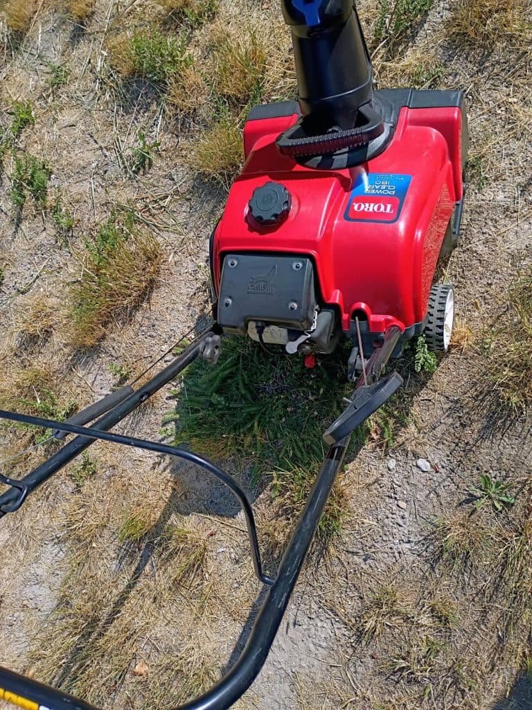 Toro (Easy Handle) snow blower Power Clear 180 (Like New/Gas)