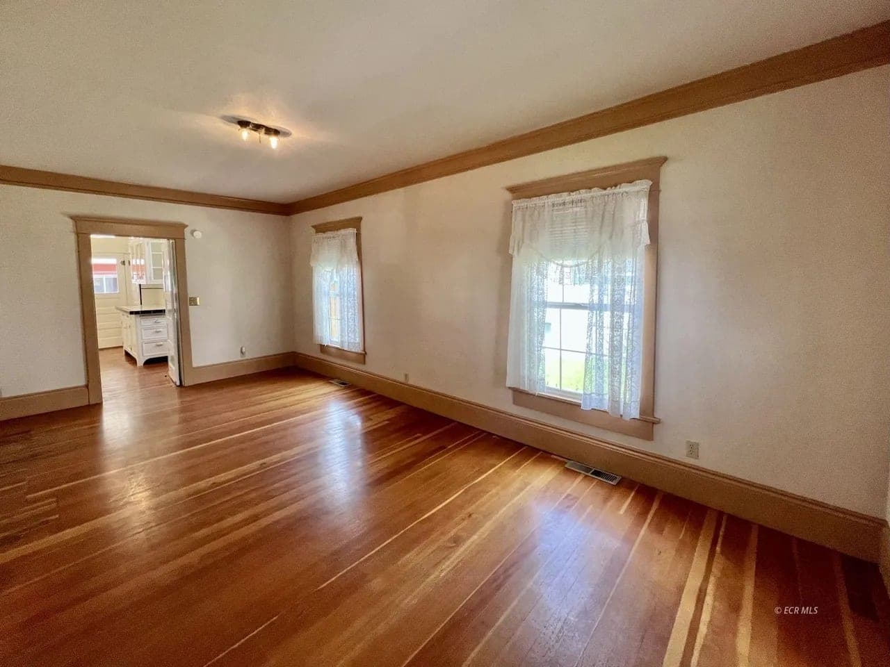 2 bedroom cute home