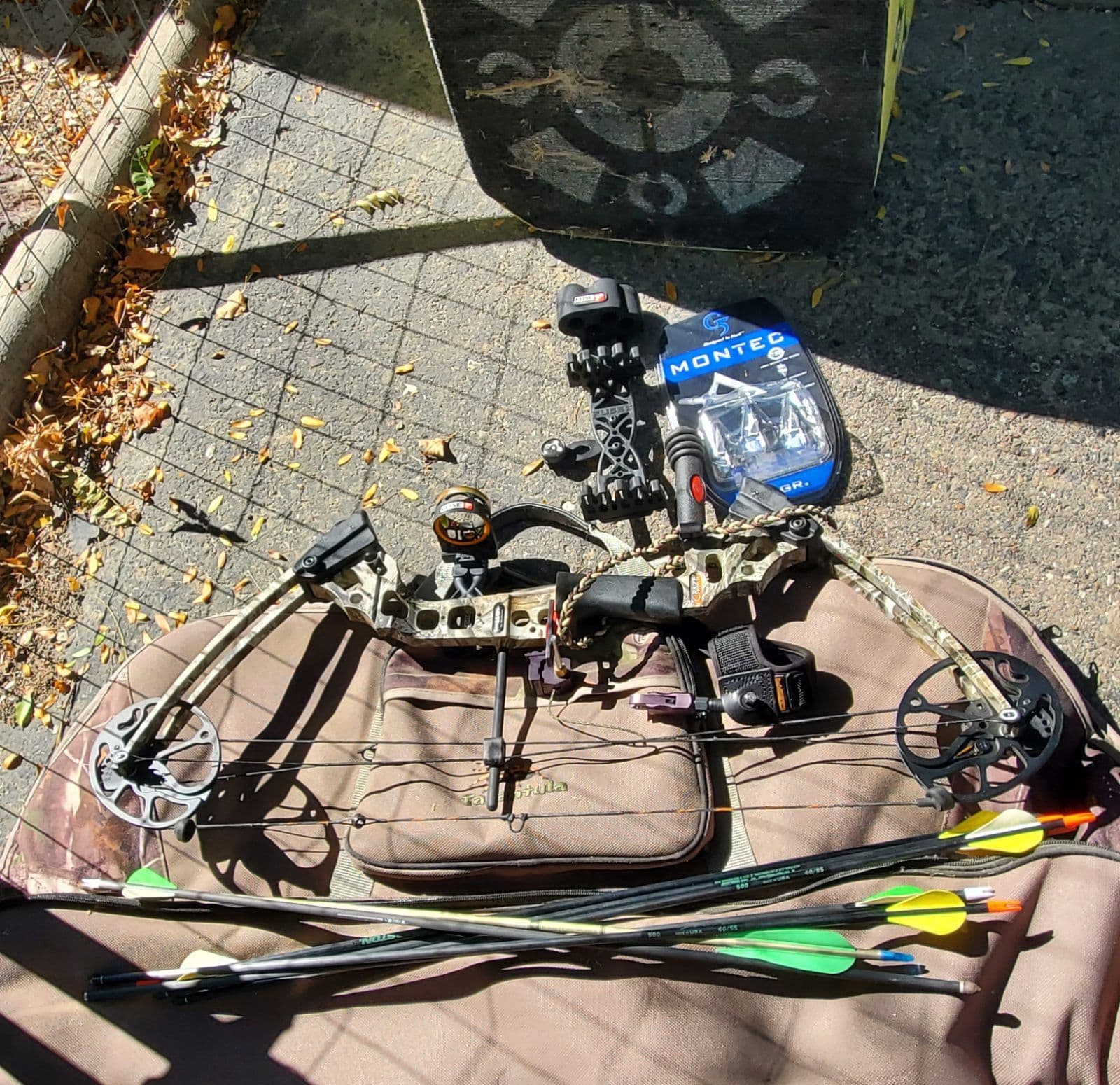 Matthews Mission left-handed compound bow