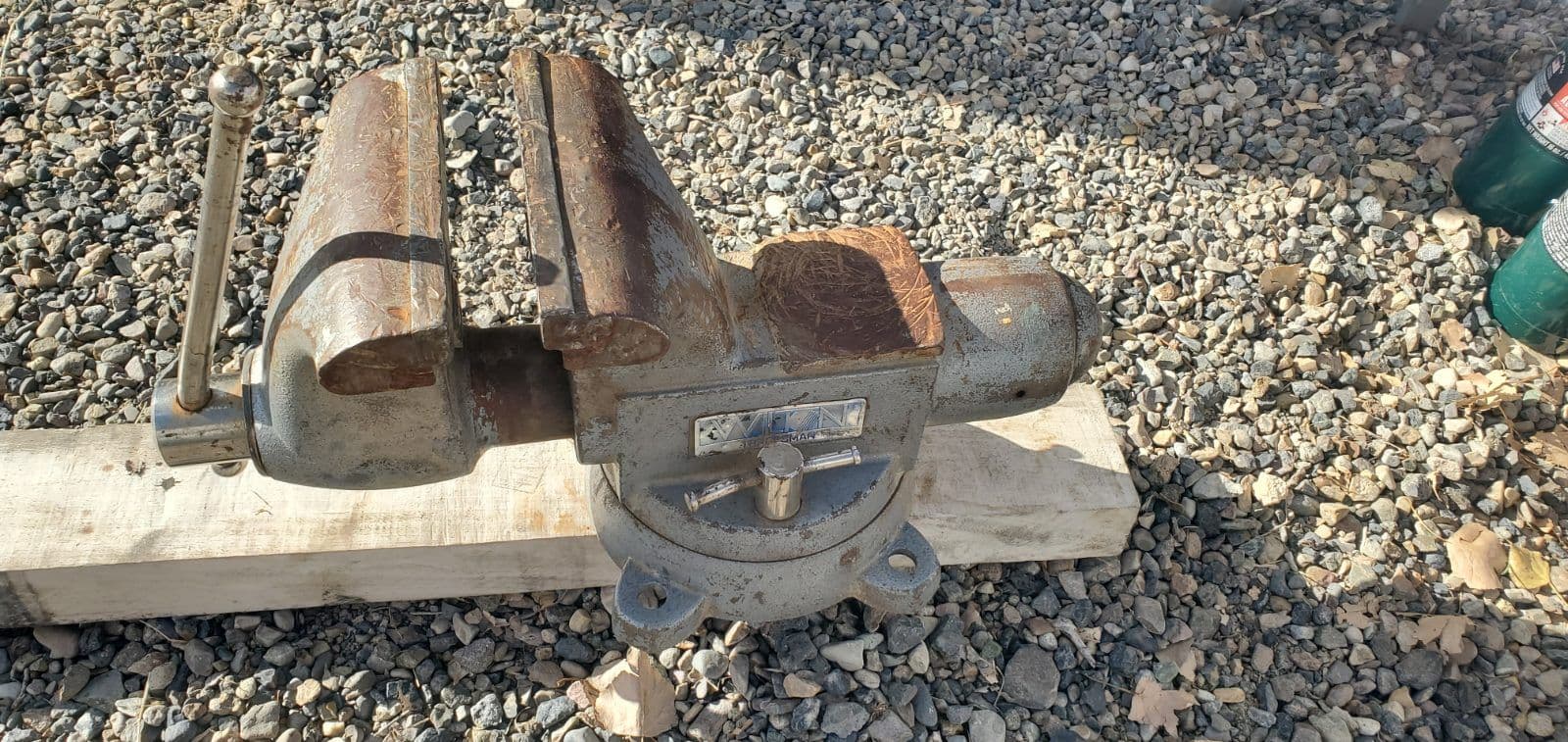 Heavy Duty Bench and Pipe Vise