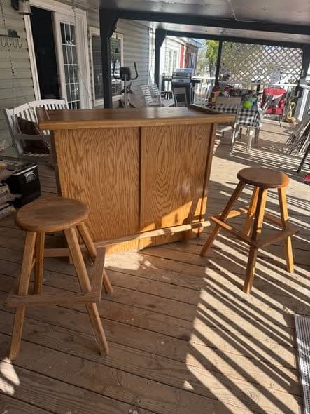 Nice Home Bar and stools