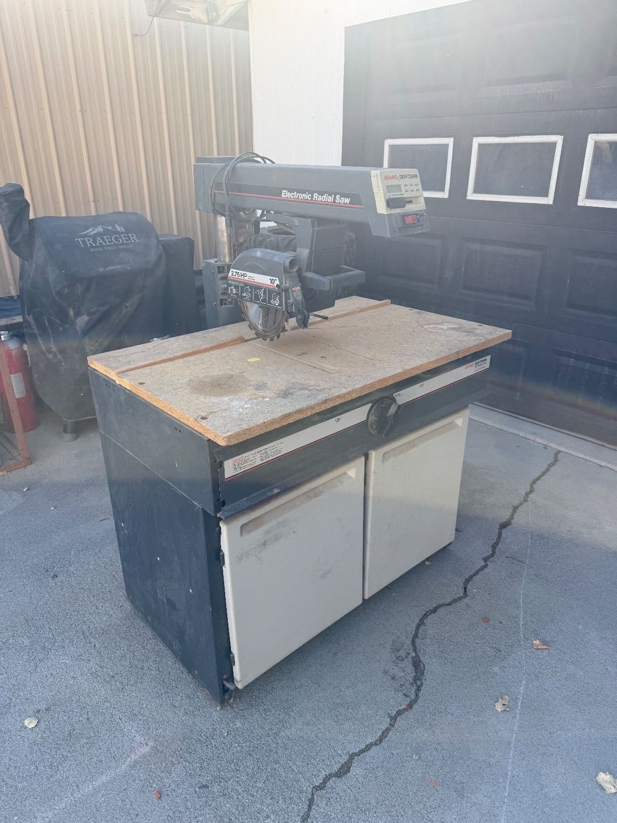 10” 2.75 hp radial saw 50.00$