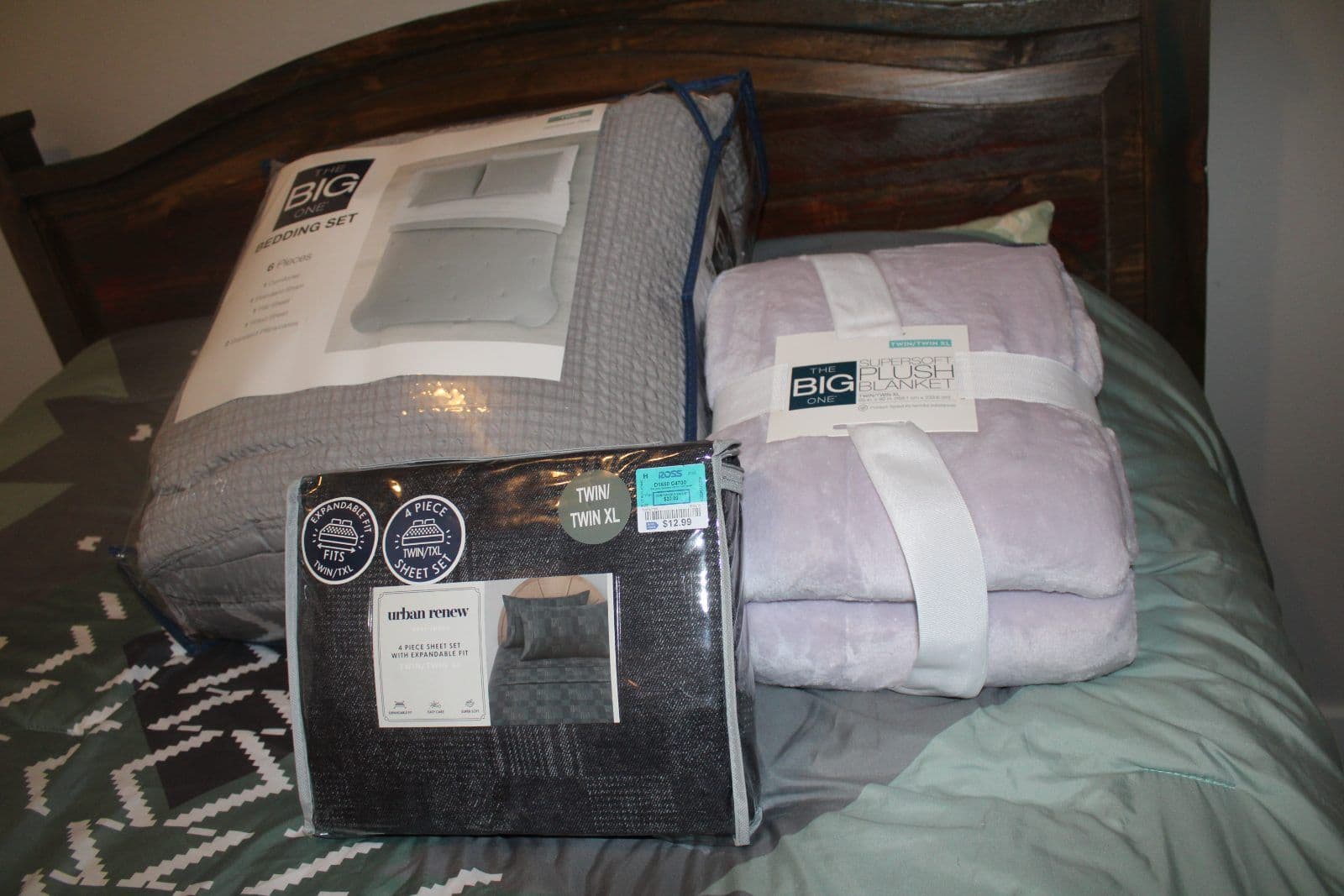 New in bag Twin bedding