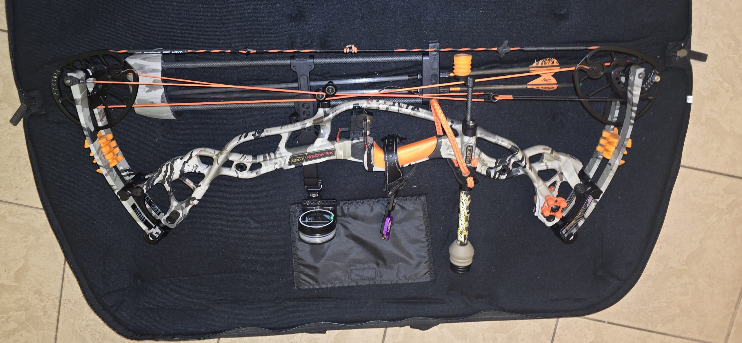 HOYT BOW RX-1 carbon